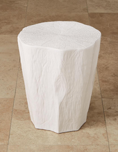 Load image into Gallery viewer, Trunk Stool