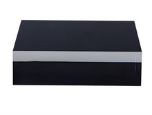Load image into Gallery viewer, Onyx Lucite Stand Square
